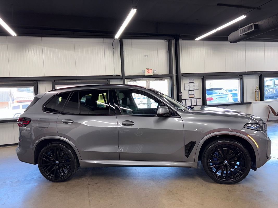 Used 2024 BMW X5 sDrive40i w/ M Sport Package image 13