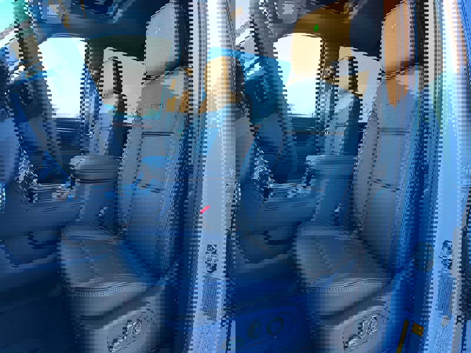 New 2026 GMC Sierra 2500 Denali w/ Denali Reserve Package image 21