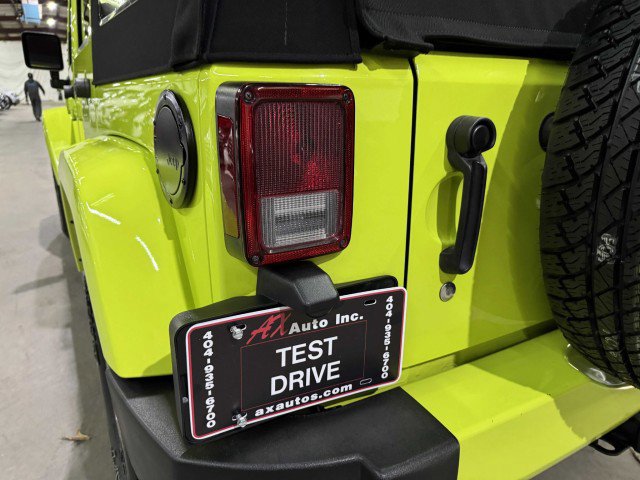 Used 2016 Jeep Wrangler Unlimited Sahara w/ Max Tow Package image 17
