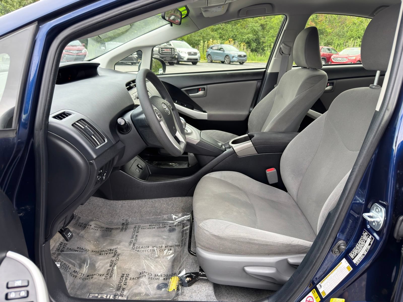 Used 2014 Toyota Prius Two FWD image 10