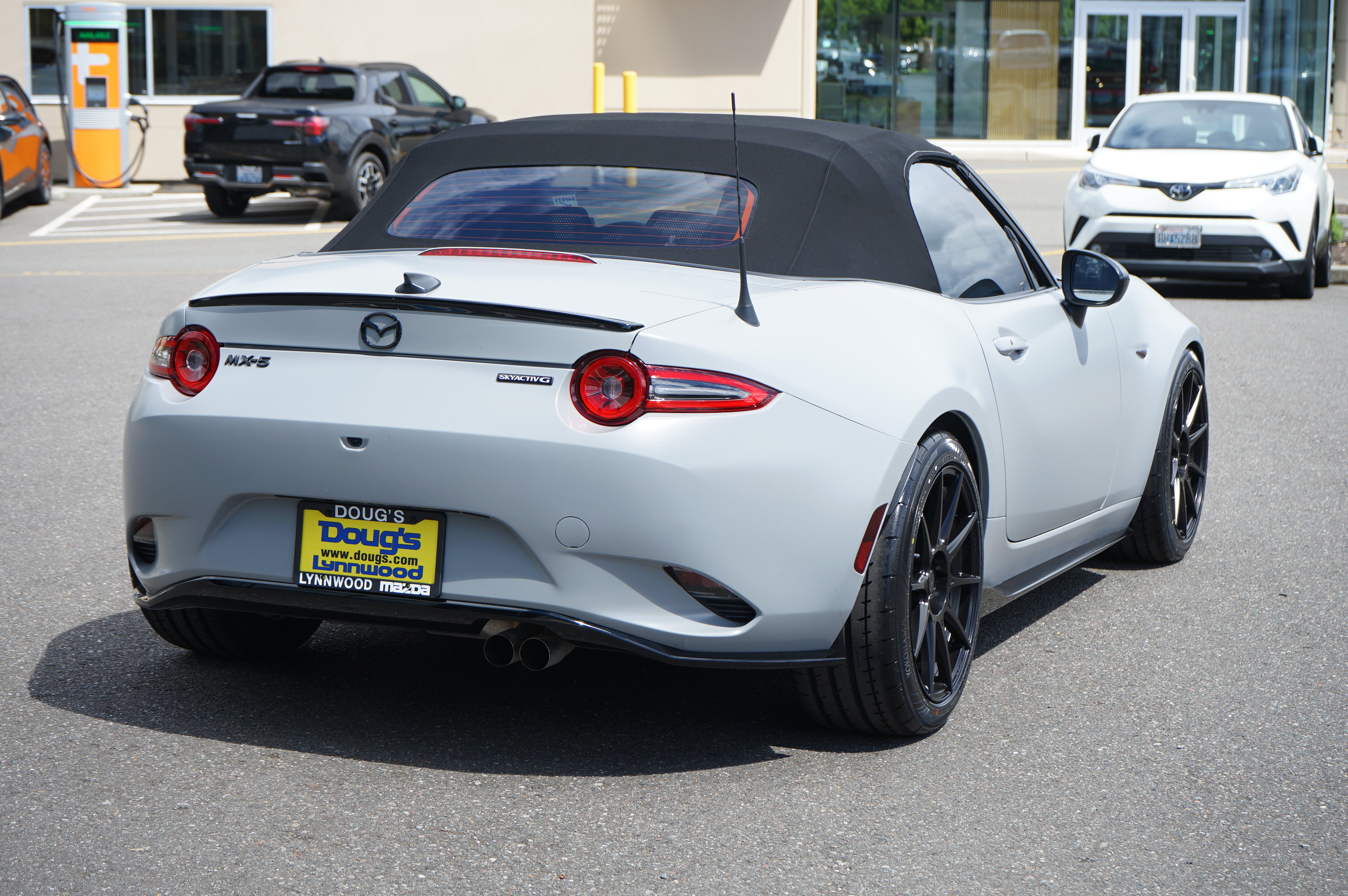 Used 2025 MAZDA MX-5 Miata Club w/ Brembo/BBS Recaro Package RWD image 4