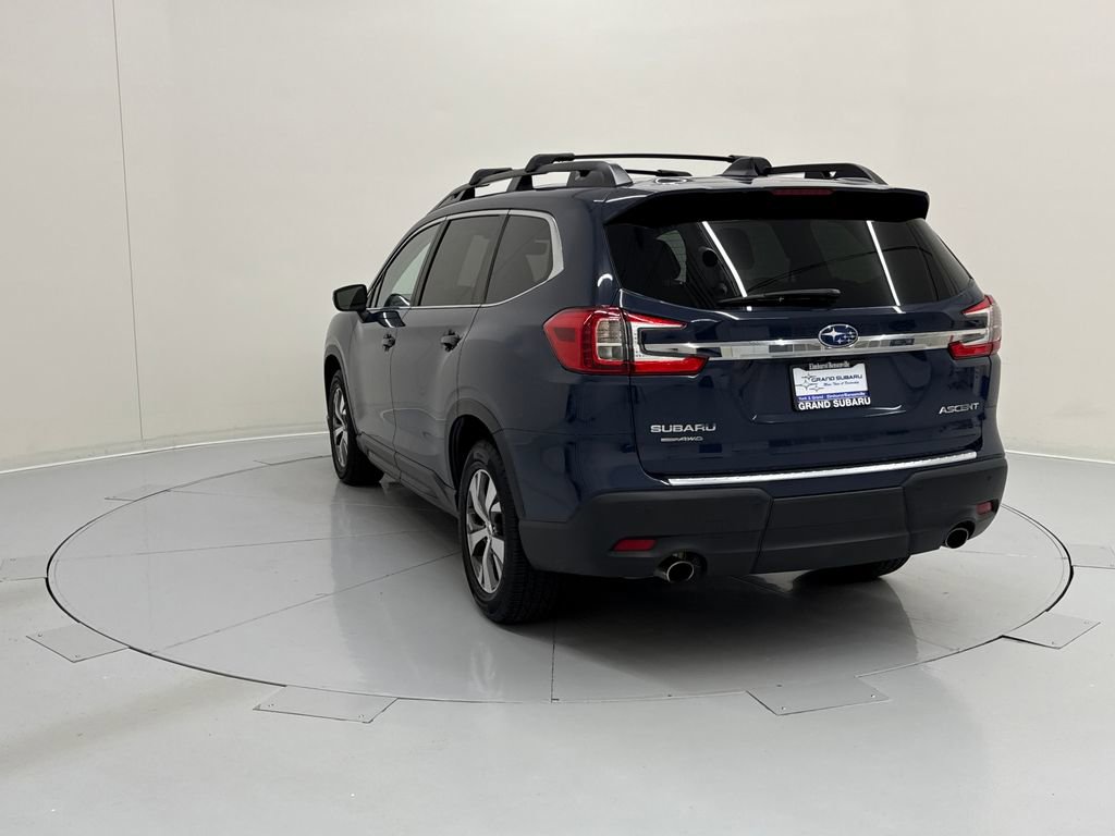 Used 2023 Subaru Ascent Premium w/ Convenience Package AWD/4WD image 3