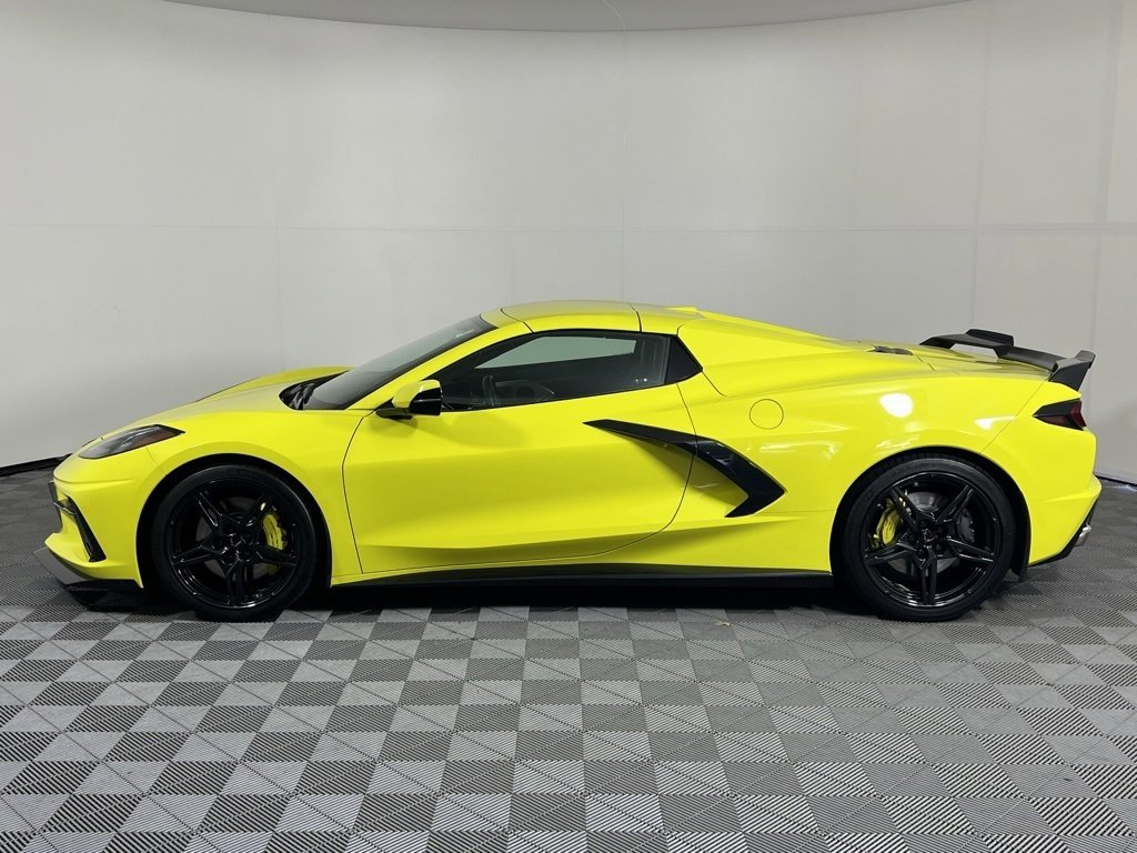 Used 2022 Chevrolet Corvette Stingray w/ Z51 Performance Package image 7