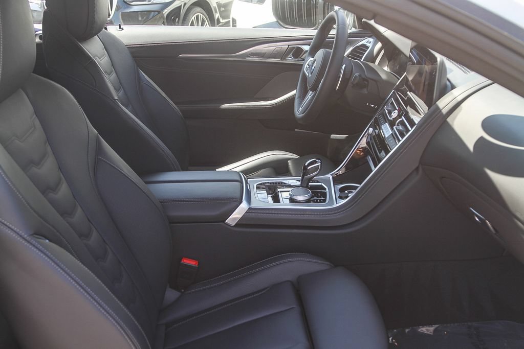 Used 2026 BMW M850i xDrive Convertible AWD/4WD image 9