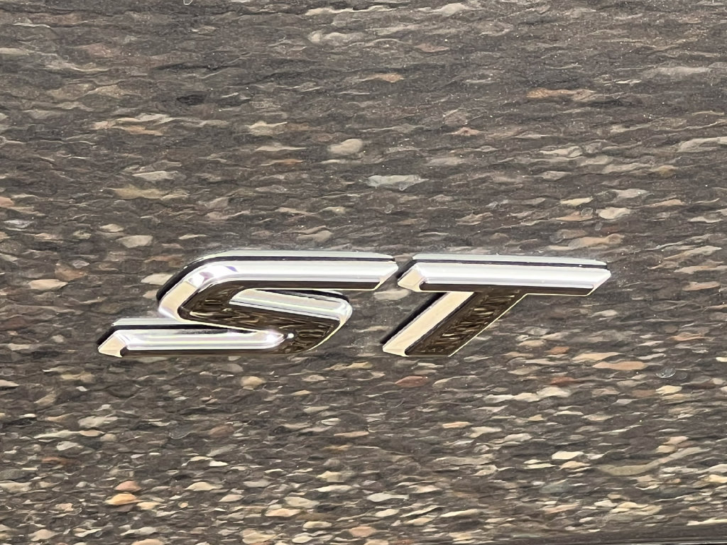 New 2026 Buick Envision Sport Touring AWD/4WD image 2