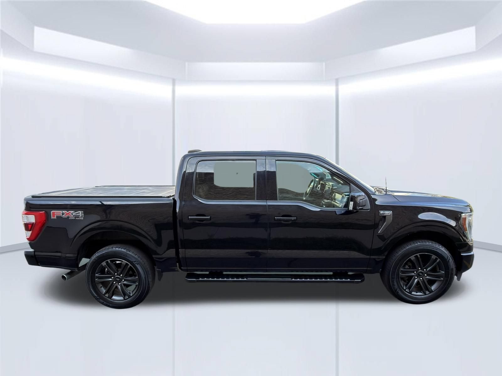 Used 2021 Ford F150 Lariat w/ Equipment Group 502A High AWD/4WD image 4
