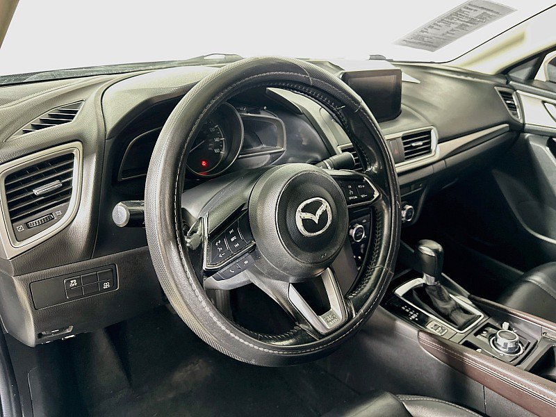 Used 2017 MAZDA MAZDA3 Touring FWD image 9