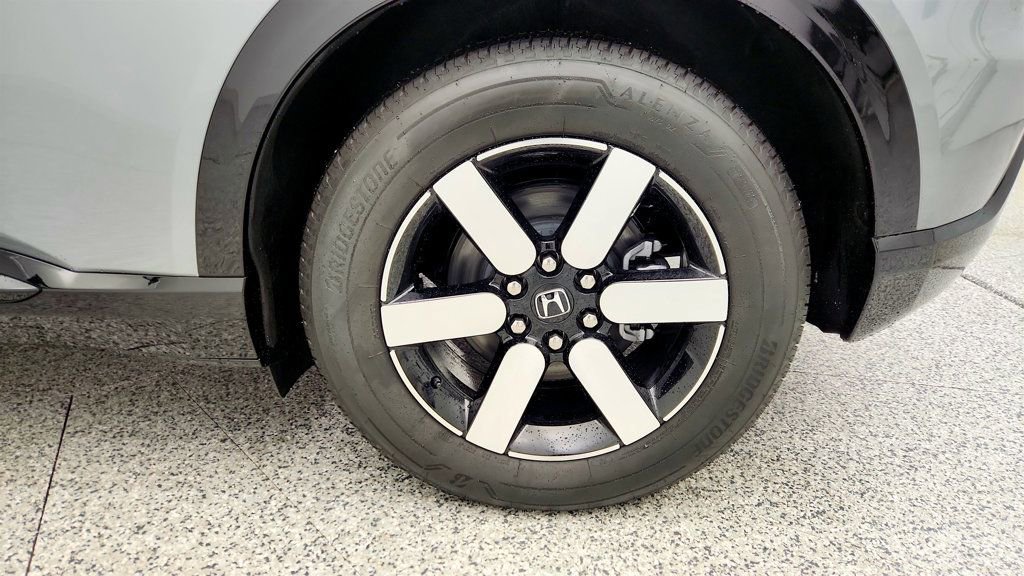 Used 2025 Honda Prologue Touring image 9