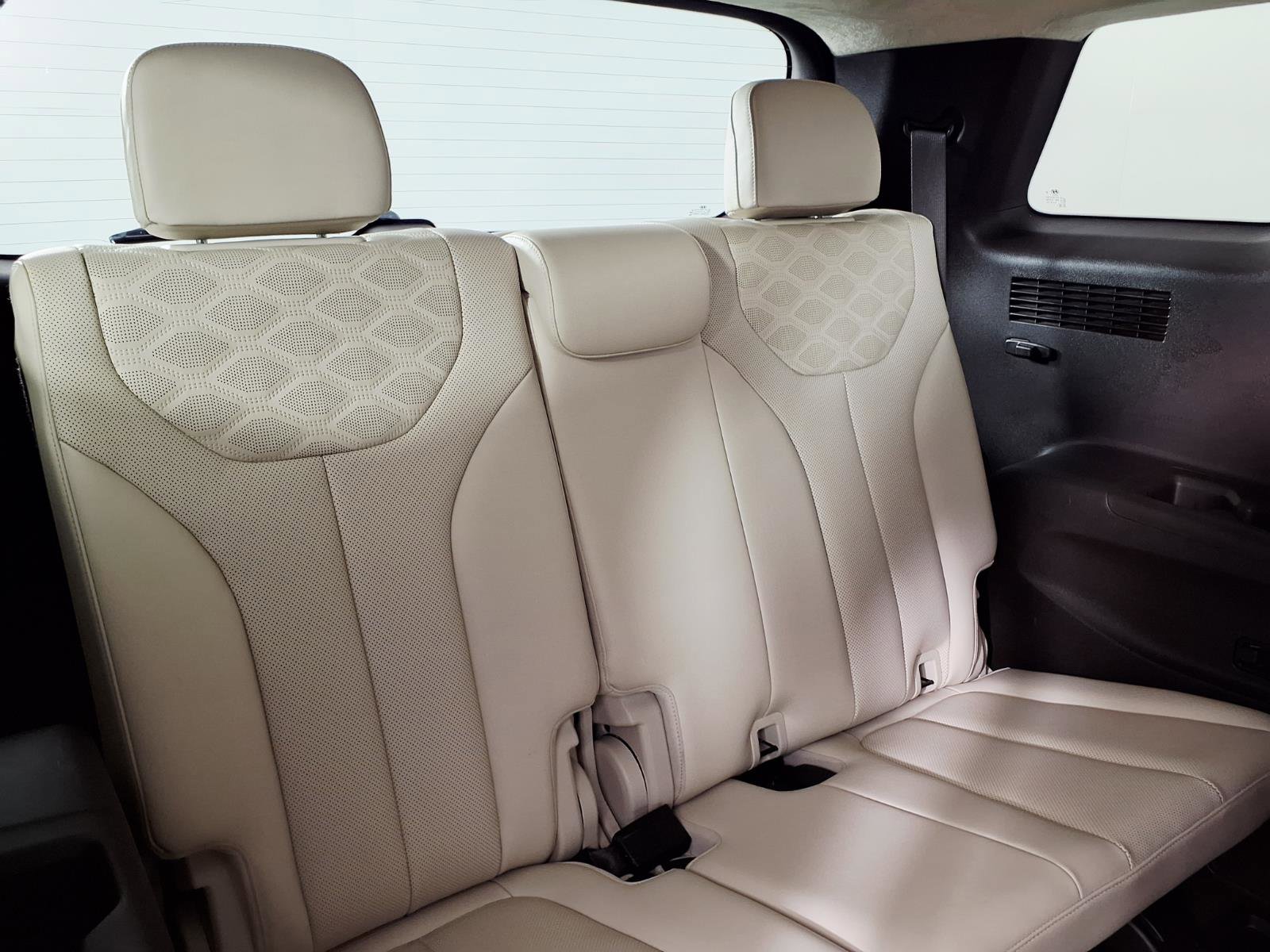 Used 2020 Hyundai Palisade Limited FWD image 13