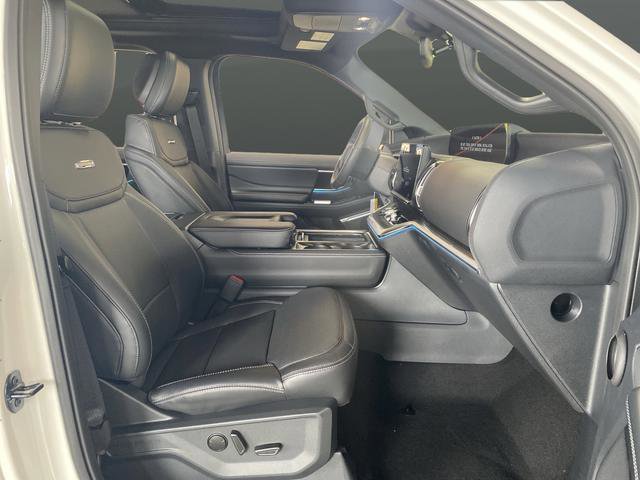New 2026 Ford Expedition Platinum image 30