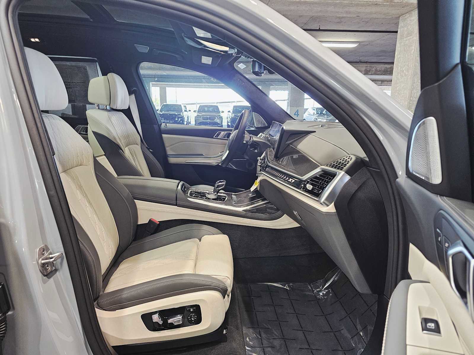 New 2026 BMW ALPINA XB7 image 28