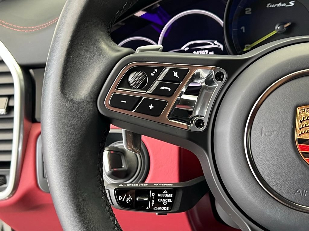 Certified 2023 Porsche Cayenne Turbo S AWD/4WD image 8