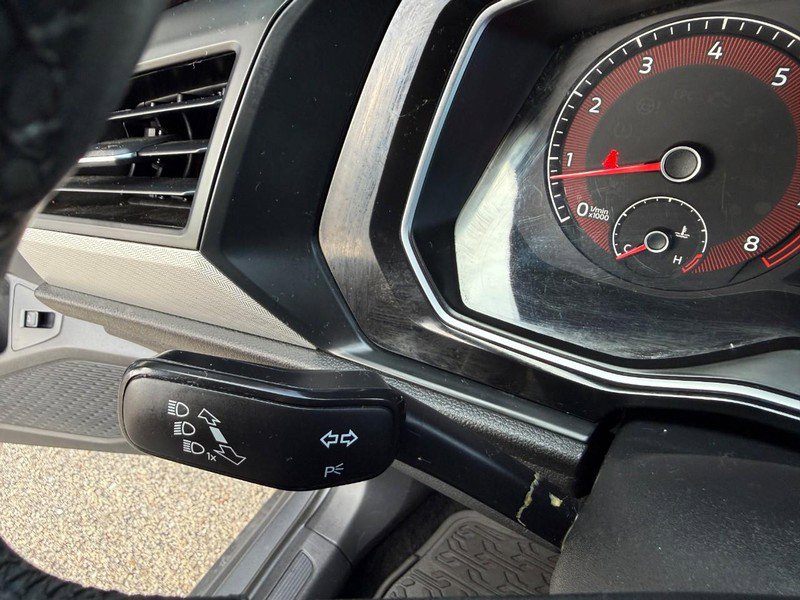 Used 2020 Volkswagen Jetta SE image 20