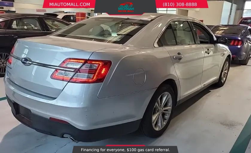 Used 2015 Ford Taurus SE FWD image 6