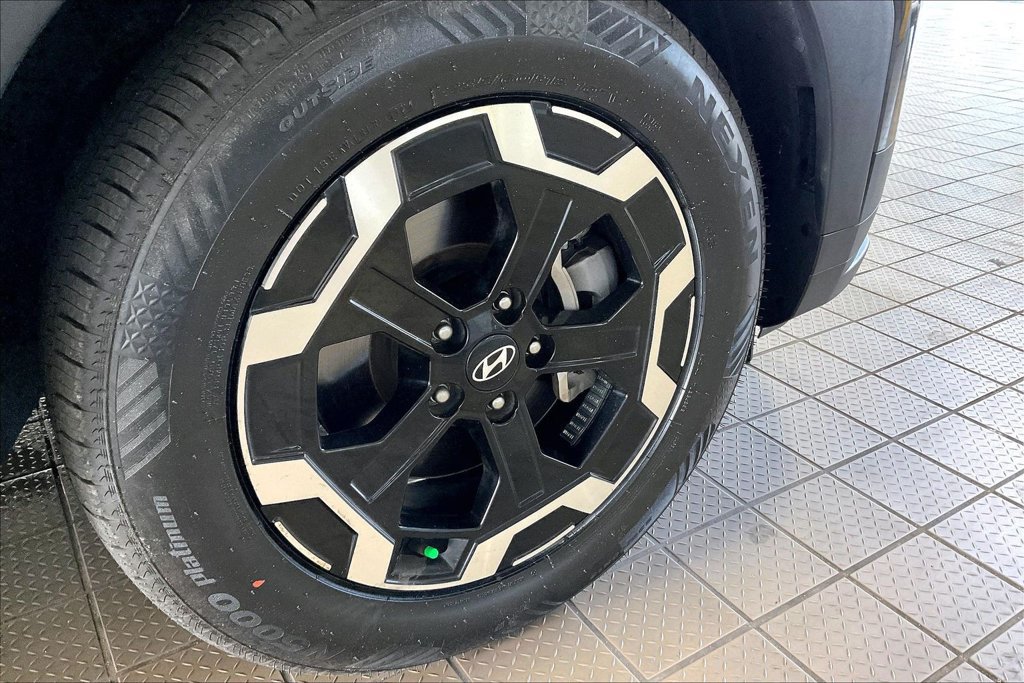 Used 2025 Hyundai Santa Fe SEL AWD/4WD image 35
