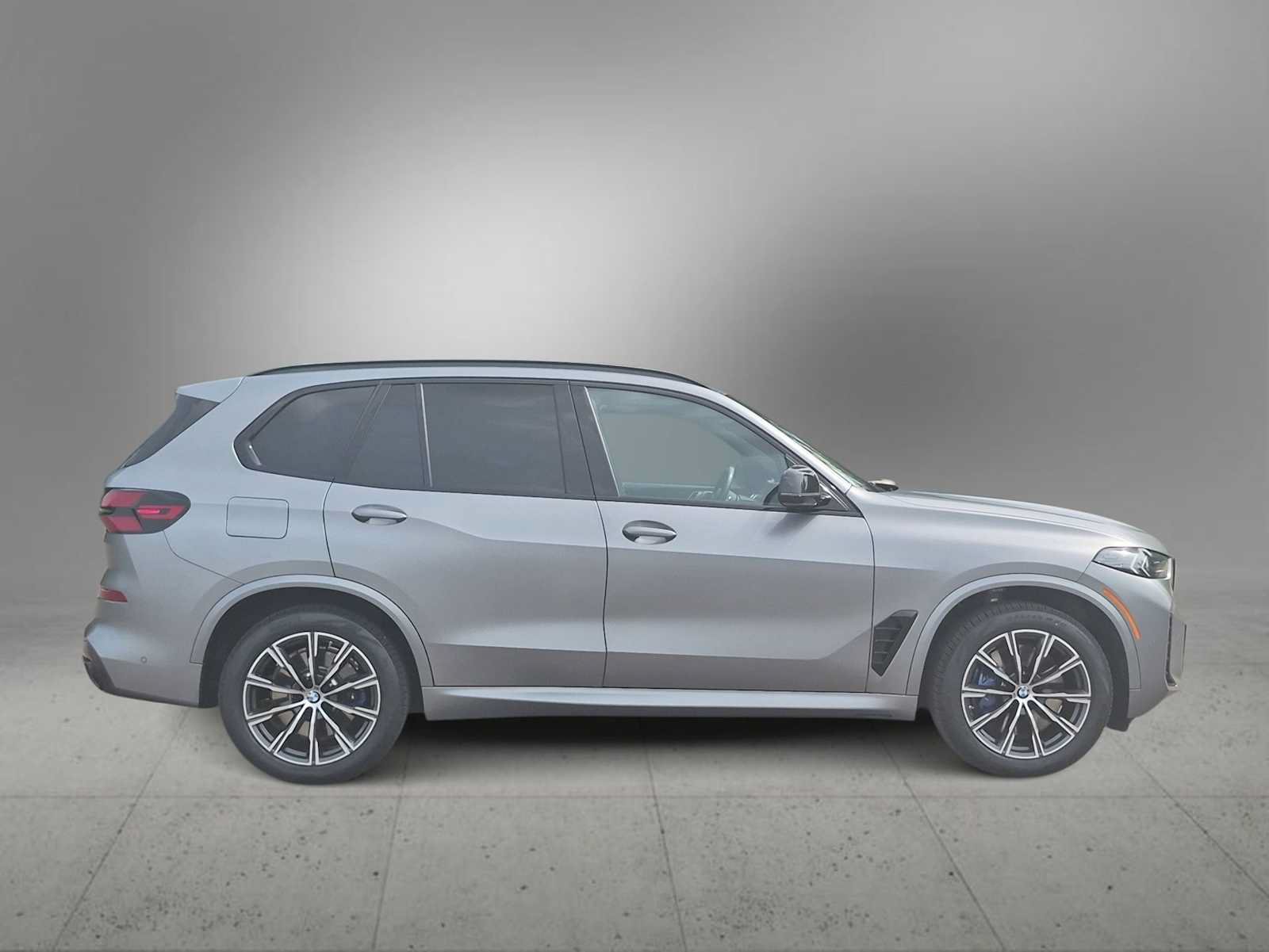 Used 2024 BMW X5 M60i w/ M Sport Professional Package AWD/4WD image 9