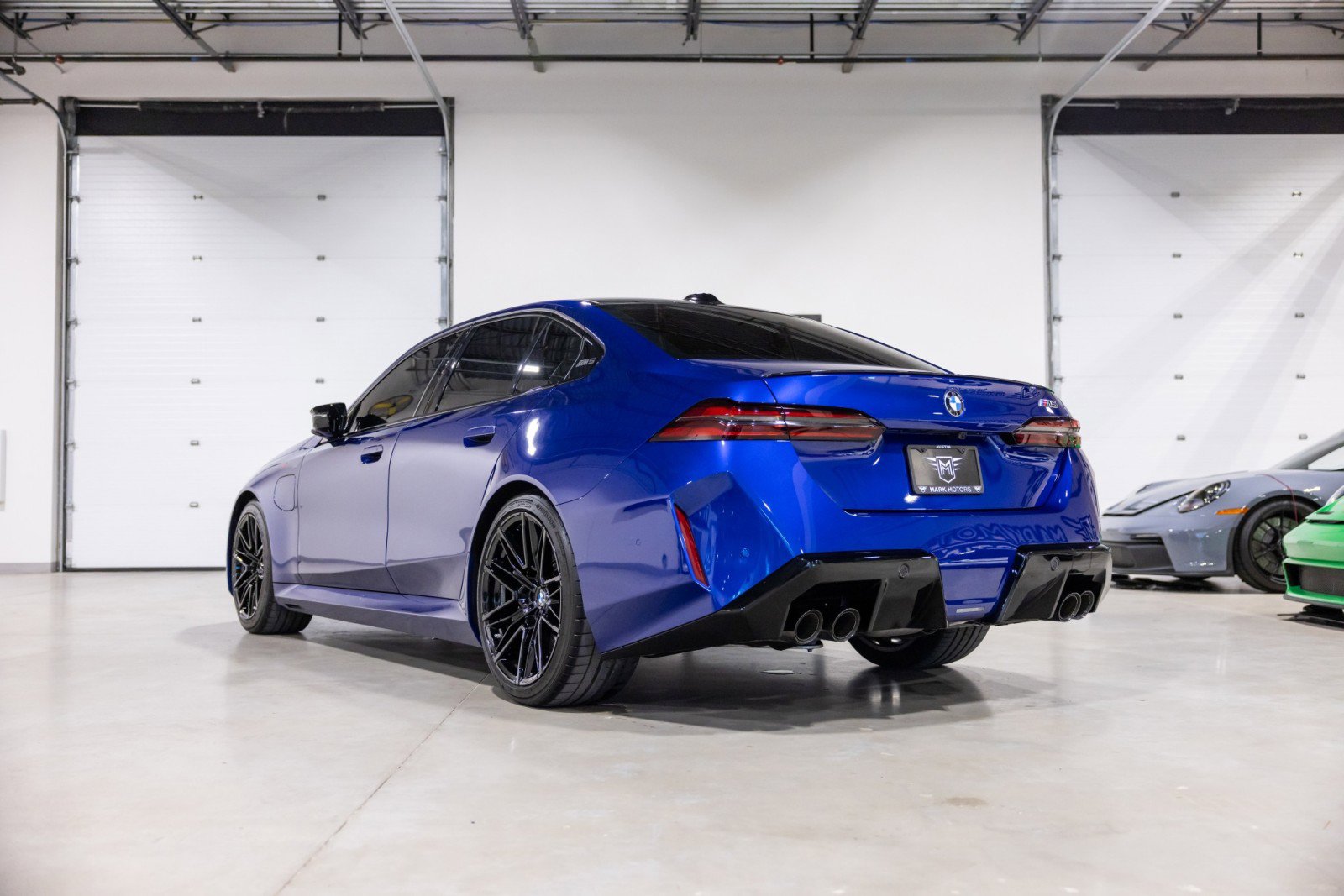 Used 2025 BMW M5 w/ Executive Package image 6