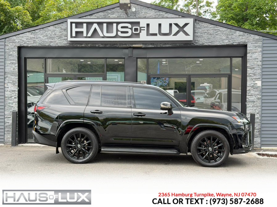 Used 2023 Lexus LX 600 F Sport w/ Accessory Package (Z1) AWD/4WD image 17