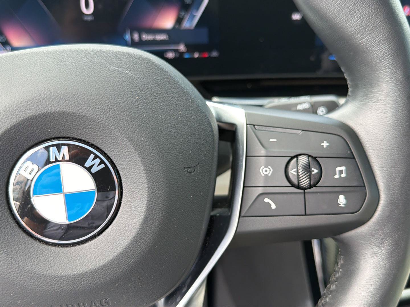 Used 2026 BMW X1 xDrive28i w/ Technology Package AWD/4WD image 21