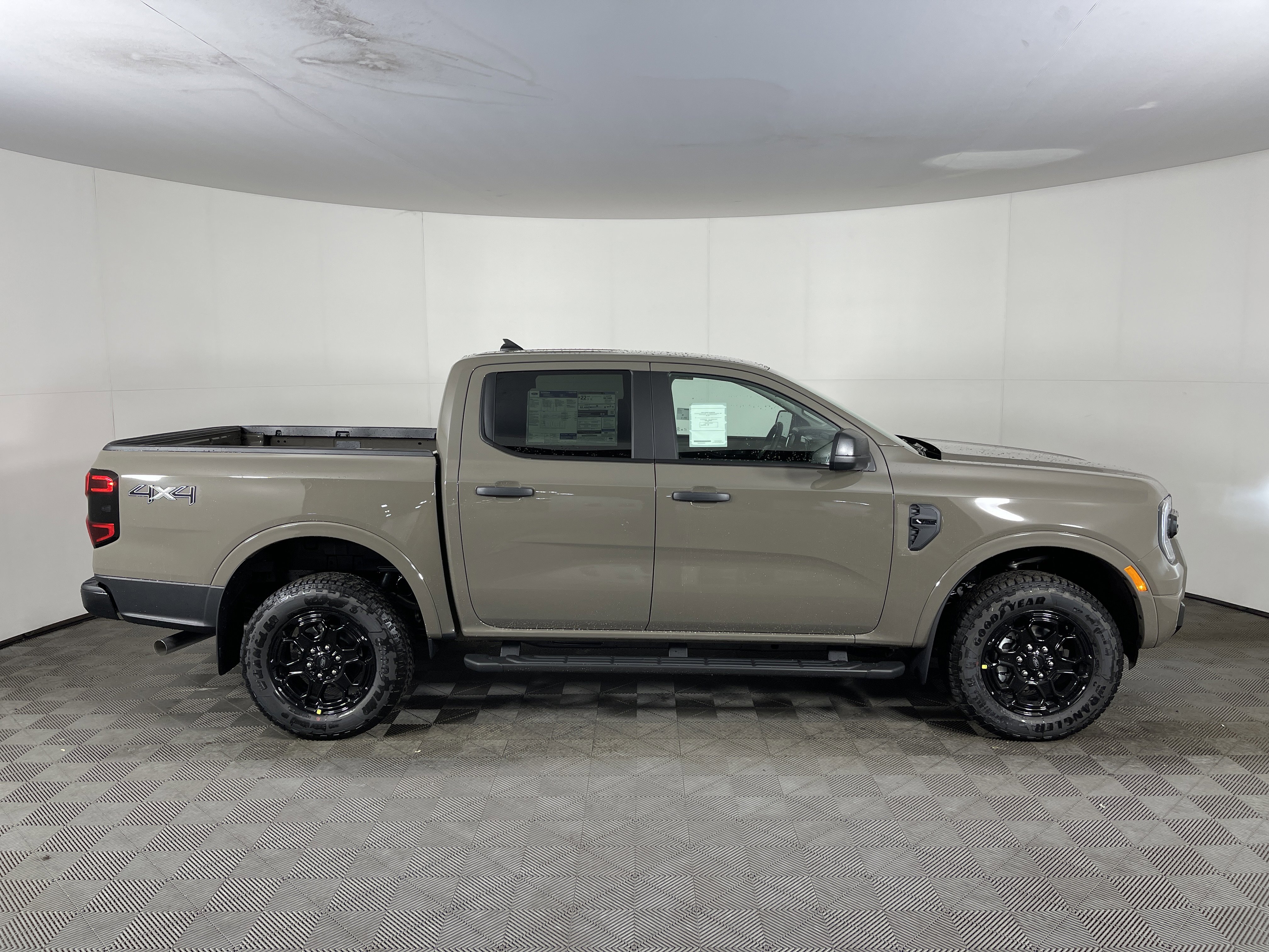 New 2025 Ford Ranger XLT w/ Black Appearance Package image 5