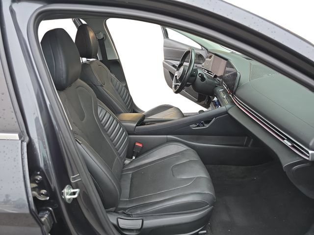 Used 2023 Hyundai Elantra Limited FWD image 9