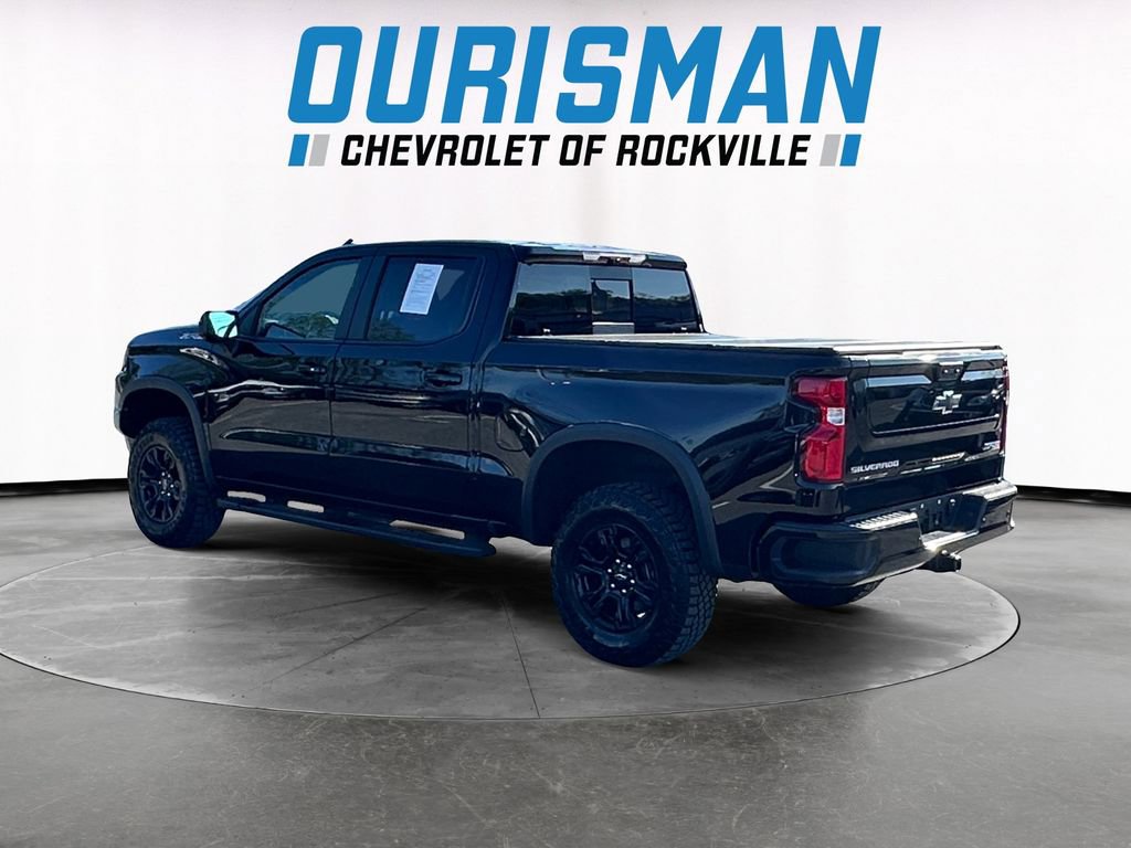 Used 2025 Chevrolet Silverado 1500 ZR2 w/ Technology Package image 4