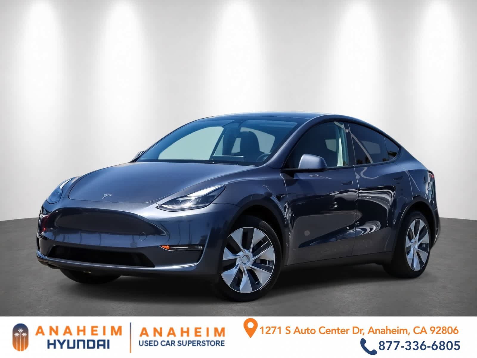 Used 2023 Tesla Model Y Long Range AWD/4WD image 1