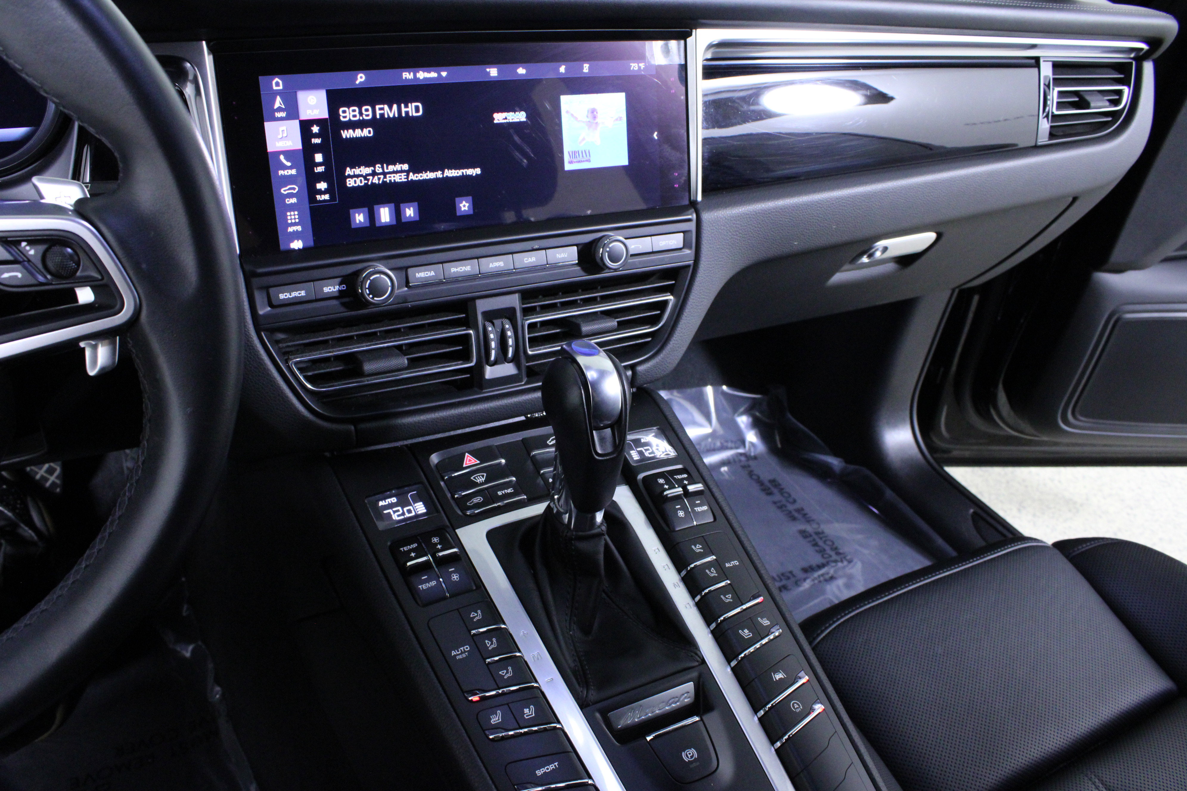 Used 2020 Porsche Macan image 24