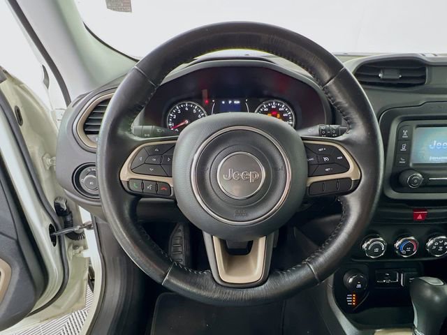 Used 2016 Jeep Renegade Latitude image 12