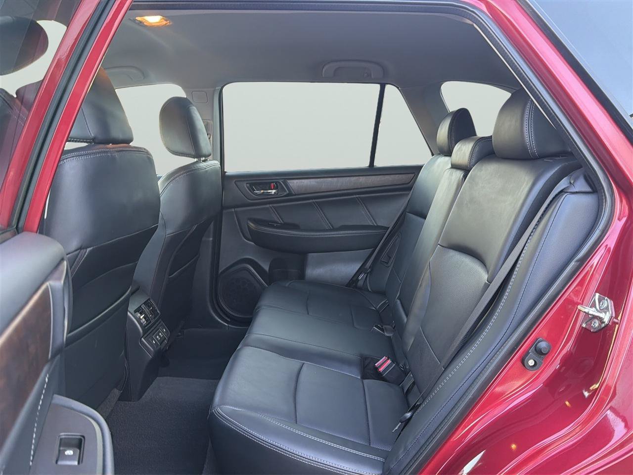 Used 2019 Subaru Outback 2.5i Limited AWD/4WD image 17