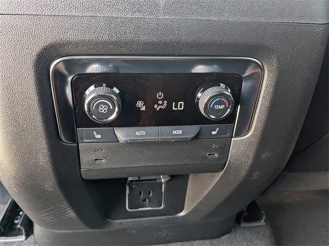 Used 2025 Chevrolet Tahoe Premier image 17