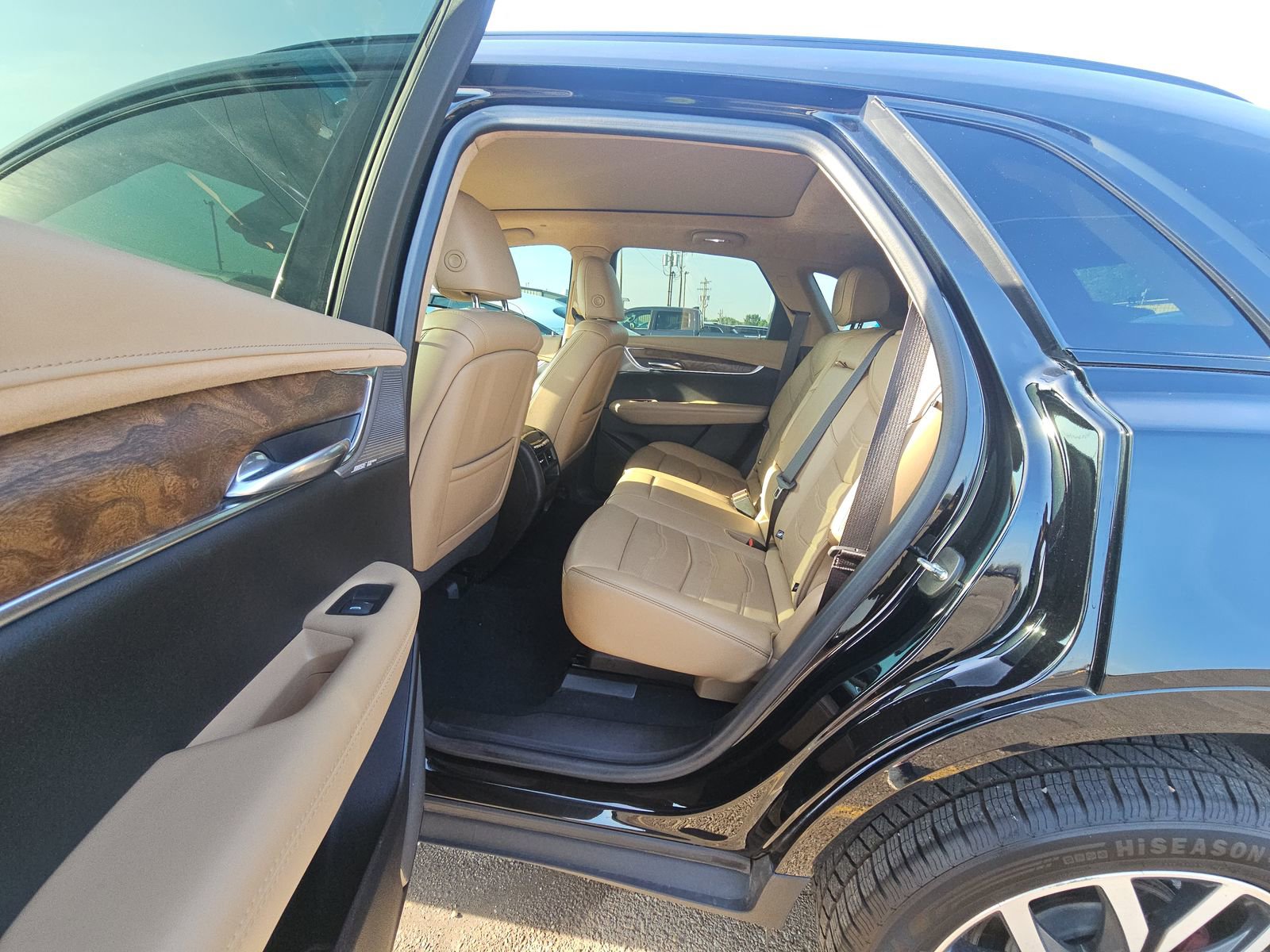 Used 2022 Cadillac XT5 Sportv w/ Platinum Package AWD/4WD image 19