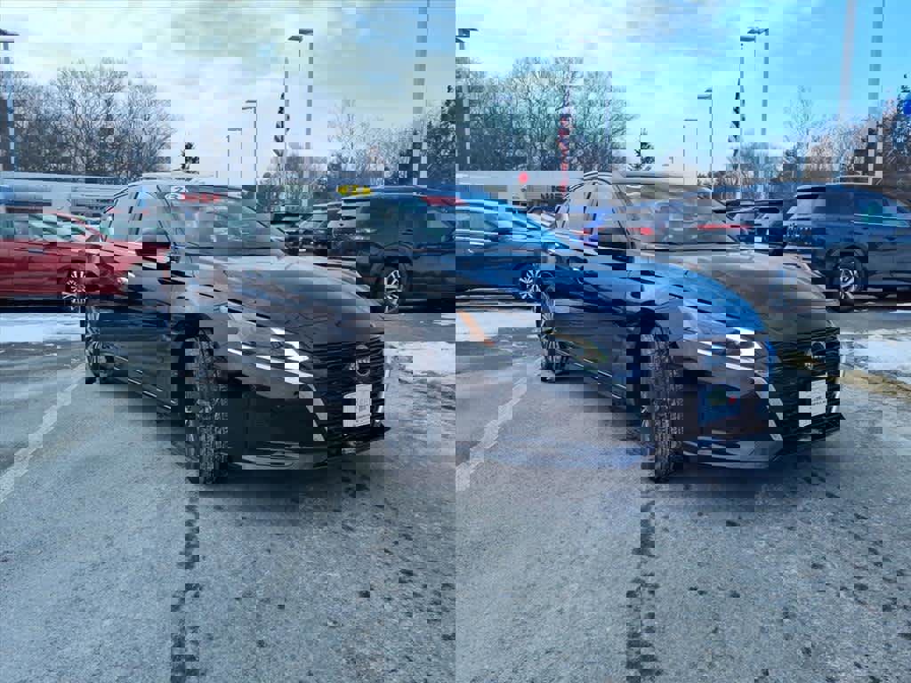 Certified 2023 Nissan Altima 2.5 SV w/ SV Premium Package image 3