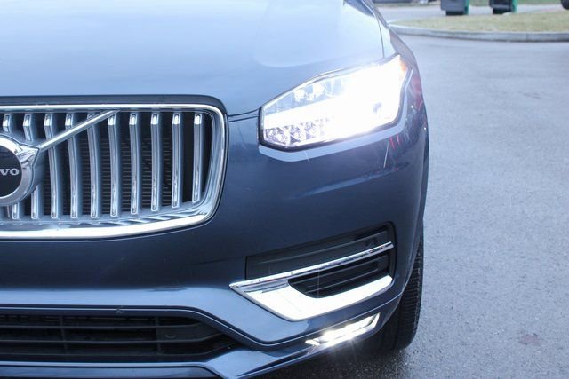 Used 2025 Volvo XC90 B5 Core image 37