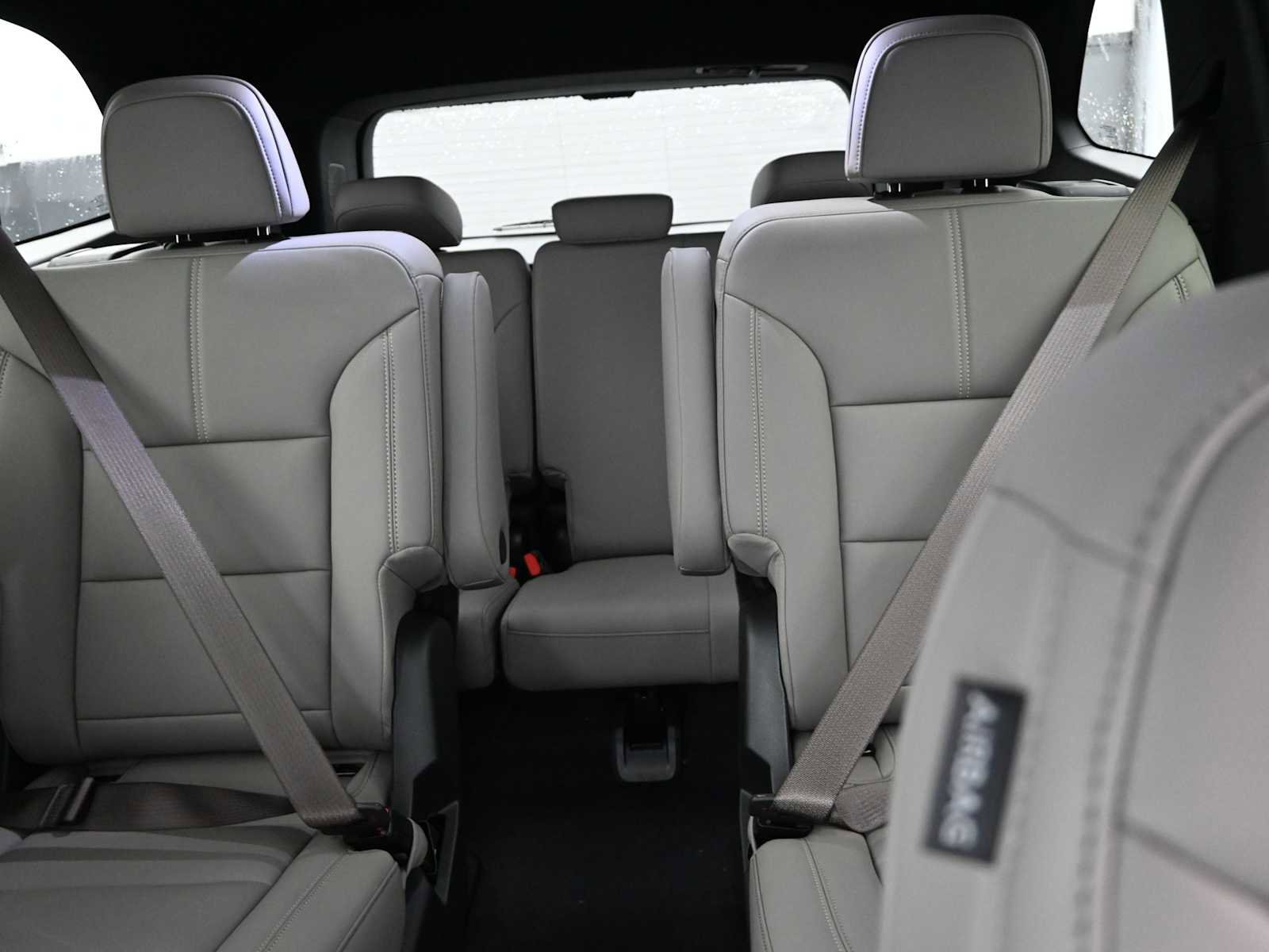 New 2026 GMC Acadia Elevation w/ Elevation Premium Package AWD/4WD image 16