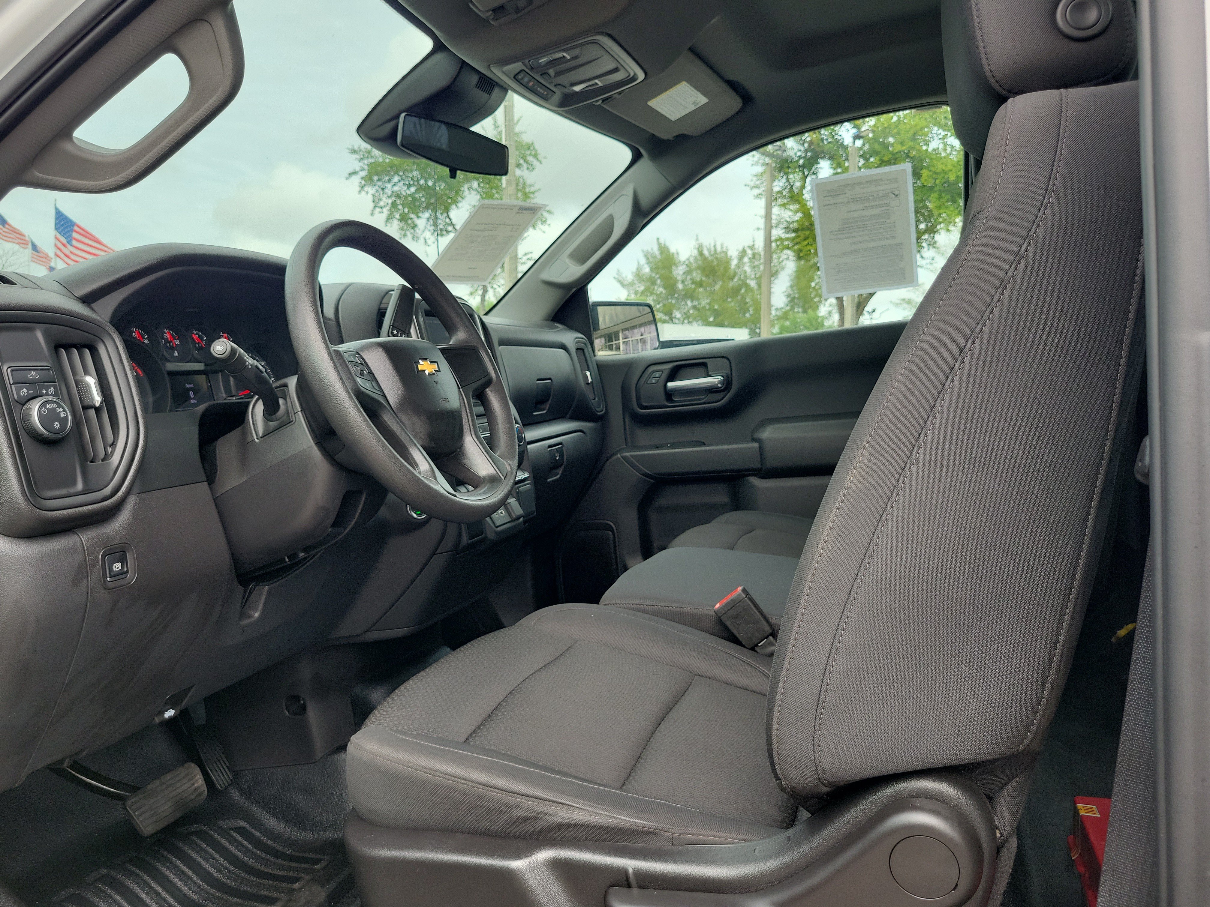 Used 2025 Chevrolet Silverado 1500 W/T RWD image 11