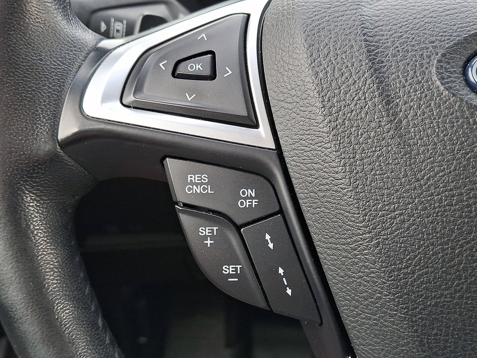 Used 2018 Ford Edge Sport w/ Equipment Group 401A AWD/4WD image 24