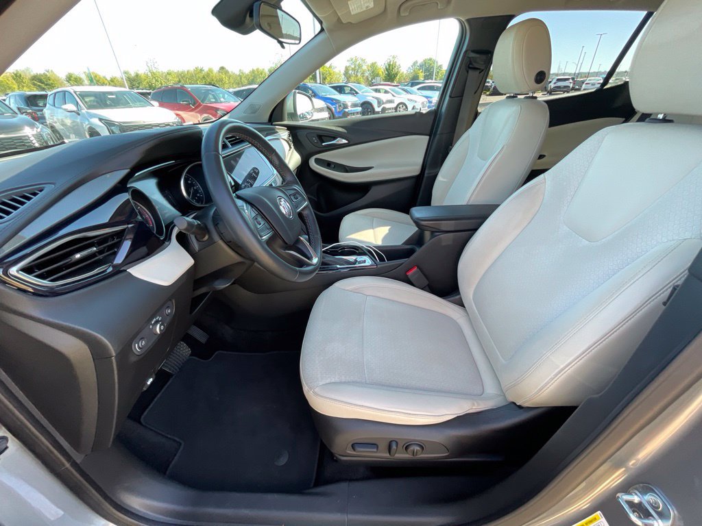 Used 2023 Buick Encore GX Preferred w/ Cold Weather Comfort Package FWD image 11