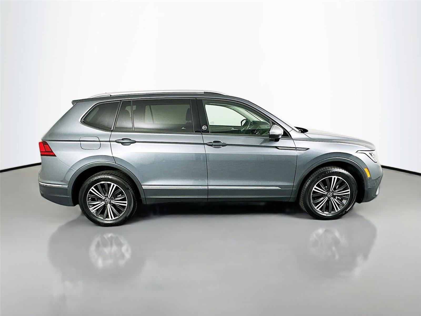 Used 2024 Volkswagen Tiguan Wolfsburg Edition image 8