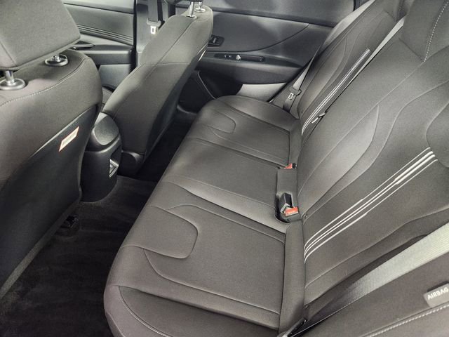 Certified 2025 Hyundai Elantra SEL FWD image 16