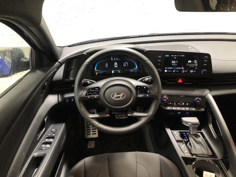 New 2026 Hyundai Elantra SEL Sport w/ Cargo Package image 32