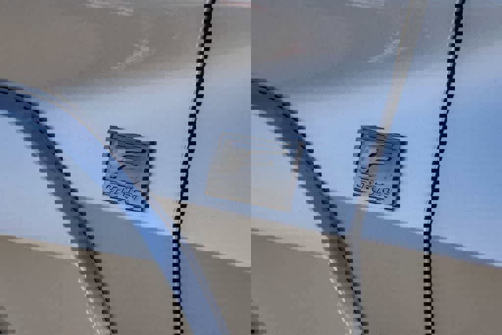 Used 2024 Lexus UX 250h F Sport image 11