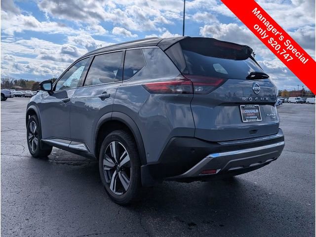 Used 2021 Nissan Rogue Platinum image 5