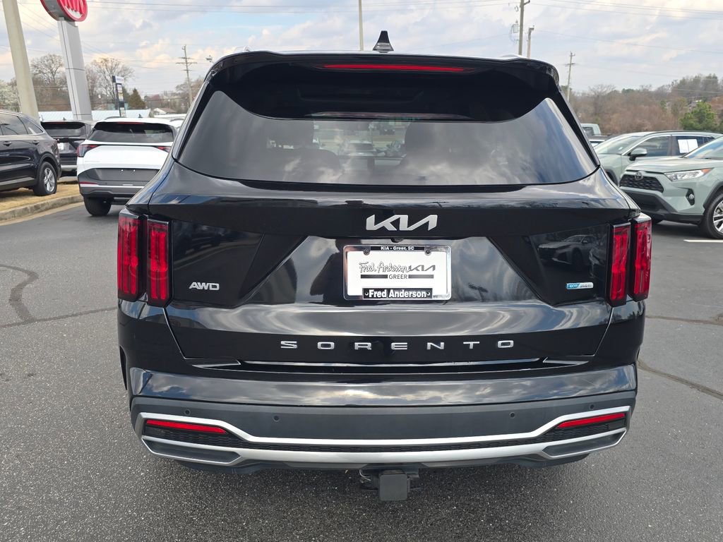 Used 2022 Kia Sorento SX w/ Panoramic Sunroof Package image 4