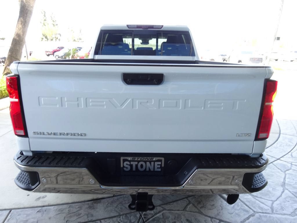 New 2026 Chevrolet Silverado 2500 LTZ w/ LTZ Premium Package AWD/4WD image 6