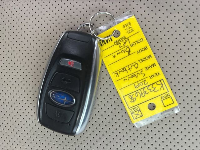 Used 2019 Subaru Outback 2.5i Limited AWD/4WD image 18