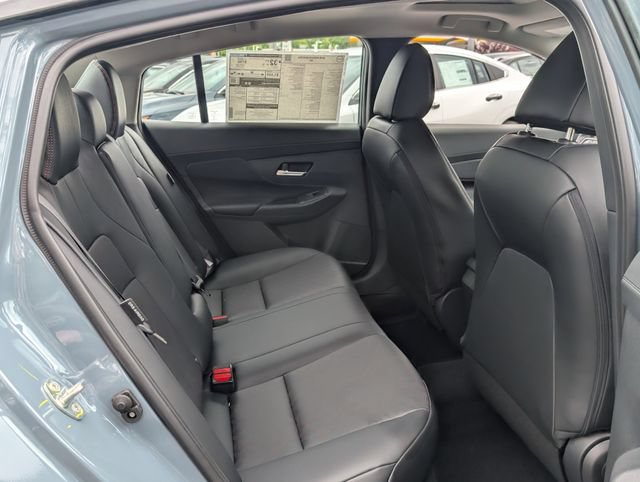 New 2026 Nissan Sentra SR w/ SR Premium Package FWD image 10