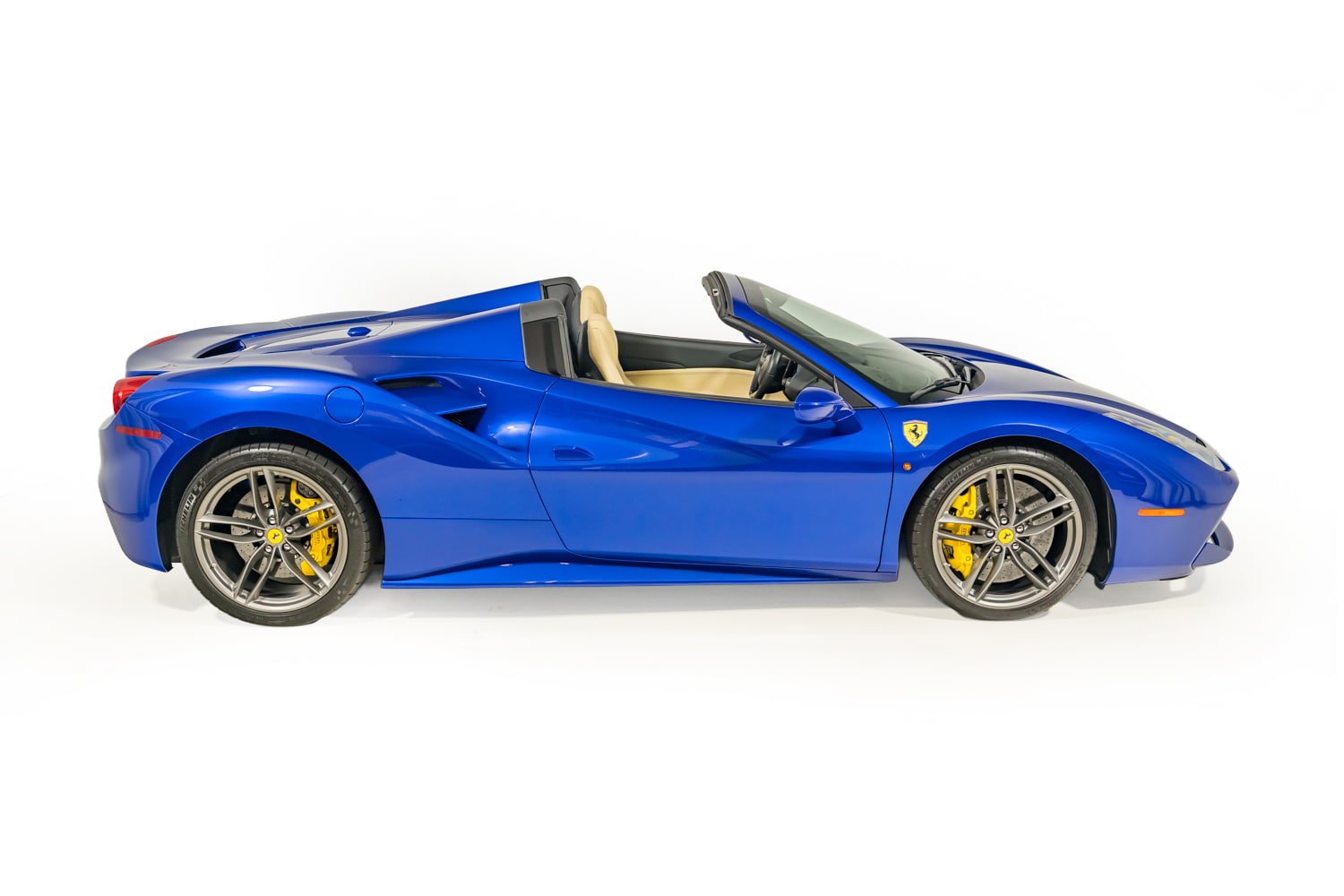 Certified 2019 Ferrari 488 Spider RWD image 20