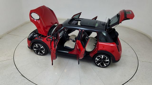 Used 2025 MINI Cooper 4-Door Hardtop image 83