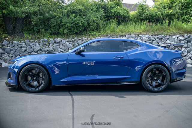 Used 2021 Chevrolet Camaro ZL1 RWD image 3